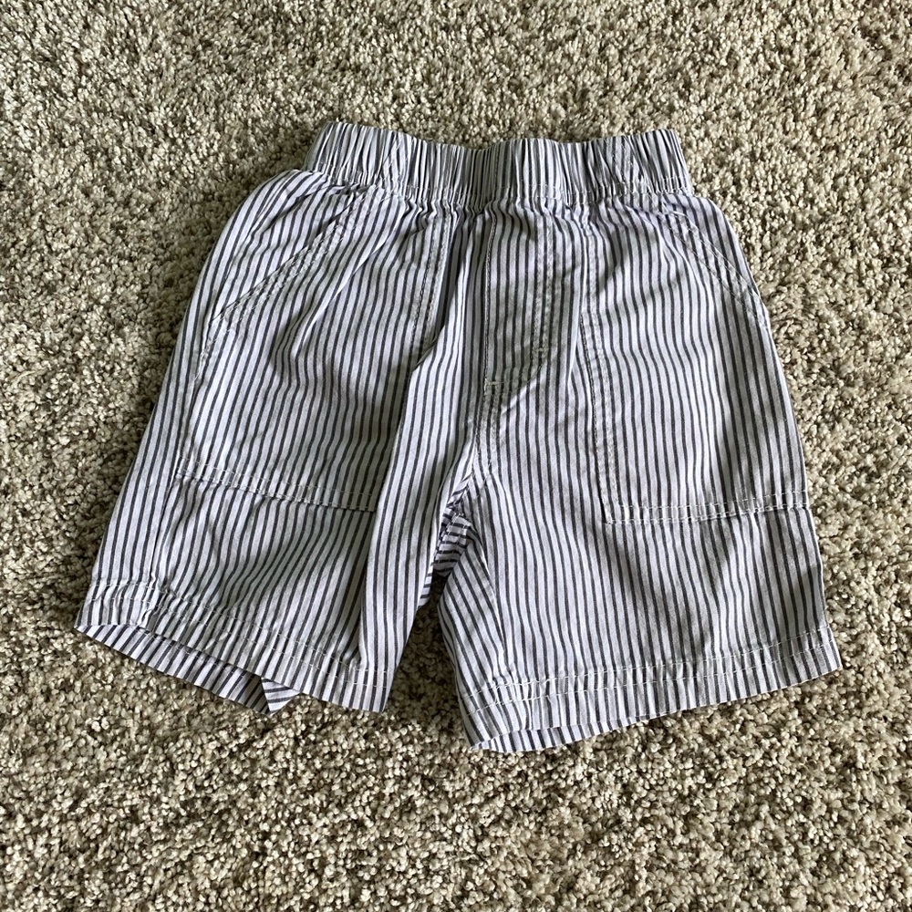 Calvin Klein boy’s summer striped shorts. 18 months.